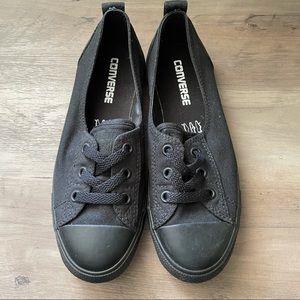 NWOT converse shoes